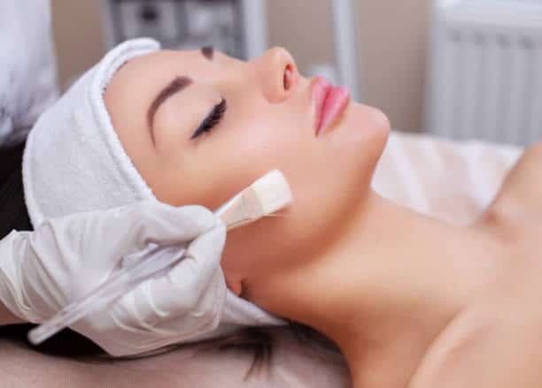 AknoEvit Facial